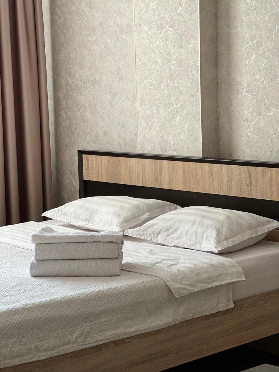 Apartamento Promenade Bishkek Exterior foto